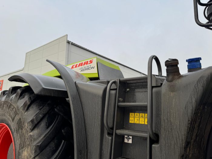 IMG-20250227-WA0016 Claas Xerion 4000 and Doppstadt Hacker 812Q - Image 3